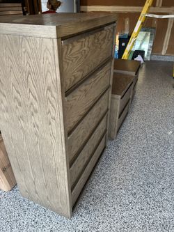 Dresser & Nightstands