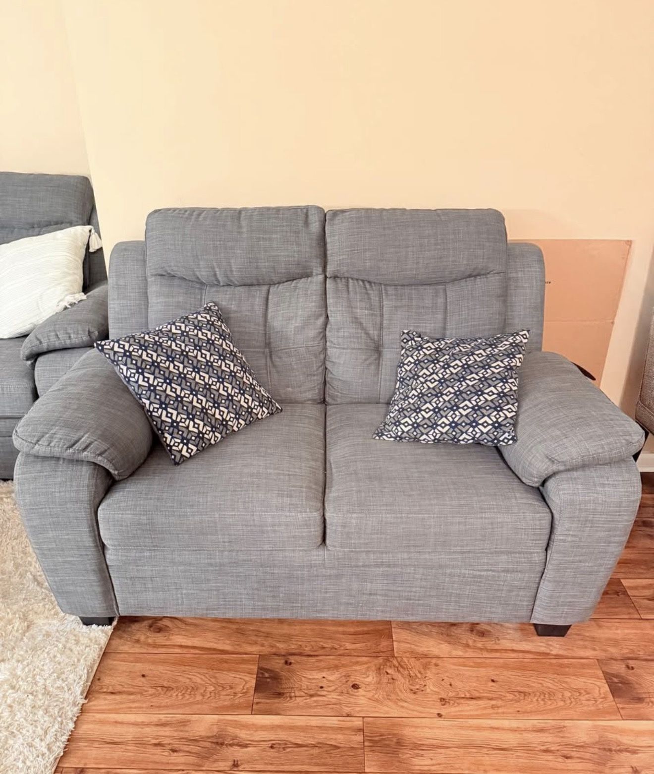 Couch set 3pc with 3 table