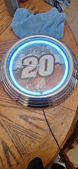 Vintage neon clock