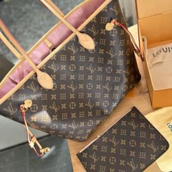 Louis Vuitton shopping bag