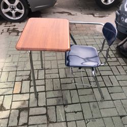 School Style Desk