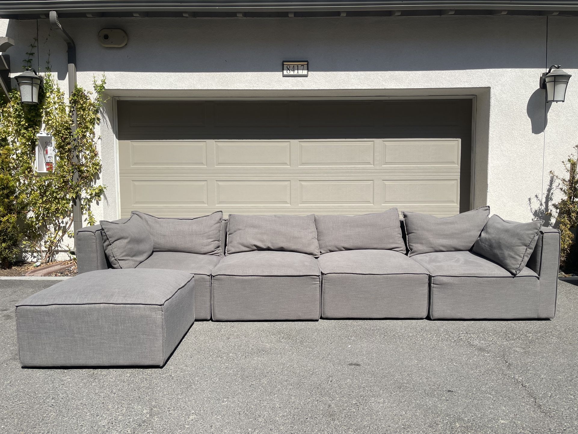 Huge 5 Pcs Modular Couch Sectional couch Modular sofa In Excellent Condition - Free Delivery 🚚