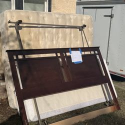 Free King Size Bed, In Tahoe park, Must Be Willing To Come Today! 