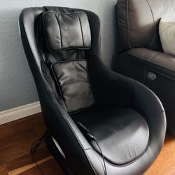  Full Body Massage Chair w/ Heat + Speakers – Great Condition 🔥