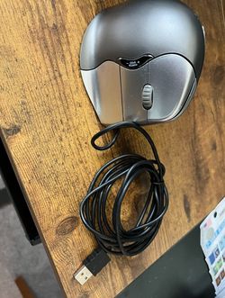Evoluent Vertical Mouse 4