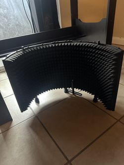 Microphone Isolation Shield