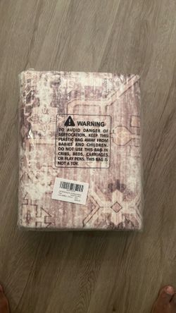 New unopened LUMI 5x8 Washable Area Rug for Living Room, Ultra Soft Traditional Vintage Rugs Non Slip with Rubber Backing, Low Profile, High Traffic, 