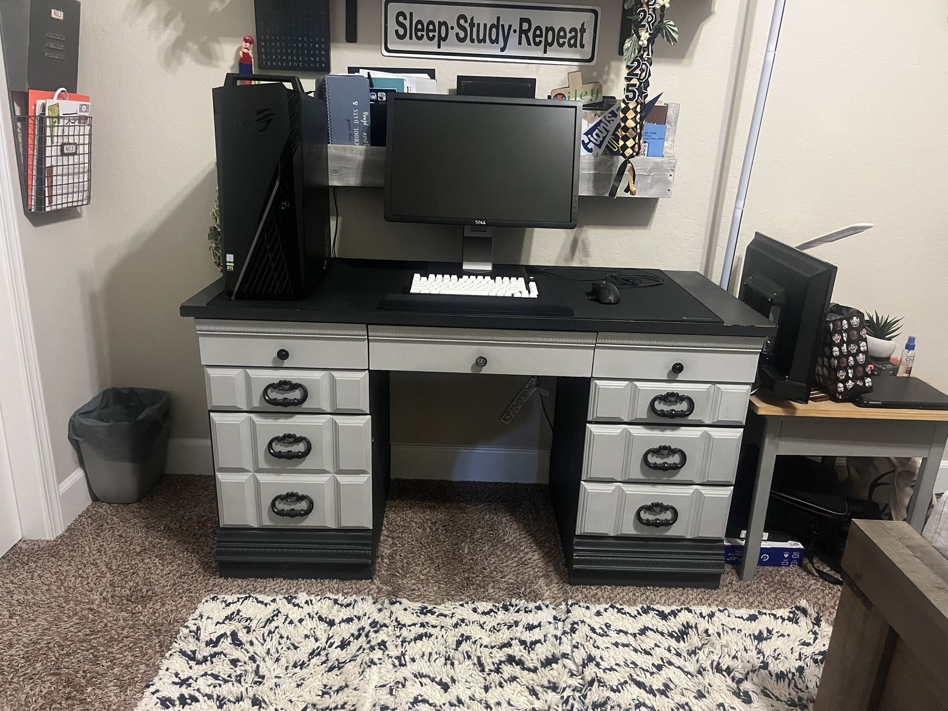 Solid Wood Desk With Drawers