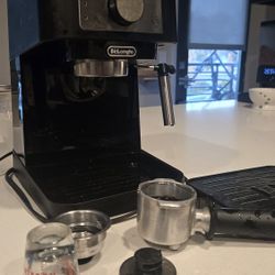 De longhi Espresso Machine