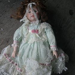 Glass Doll 