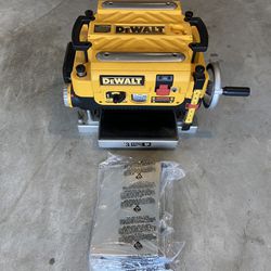 Dewalt DW735 13” Thickness Planer Including Out Feed Tables