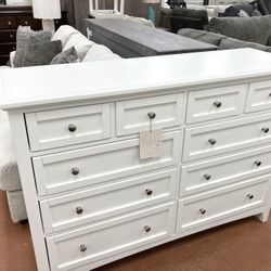 New Large Dresser  🔥🔥 AMERICAN MADE