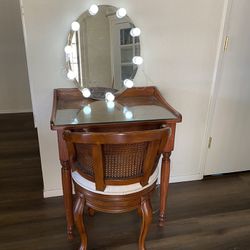 Mini Vanity Desk 