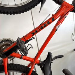 Trek Mountain bike (Kids Age 8-11