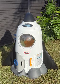 Little Tikes Adventure Rocket Ship Playhouse