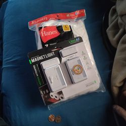 Ecko Outfit And Pack Of Large White Tshirts 