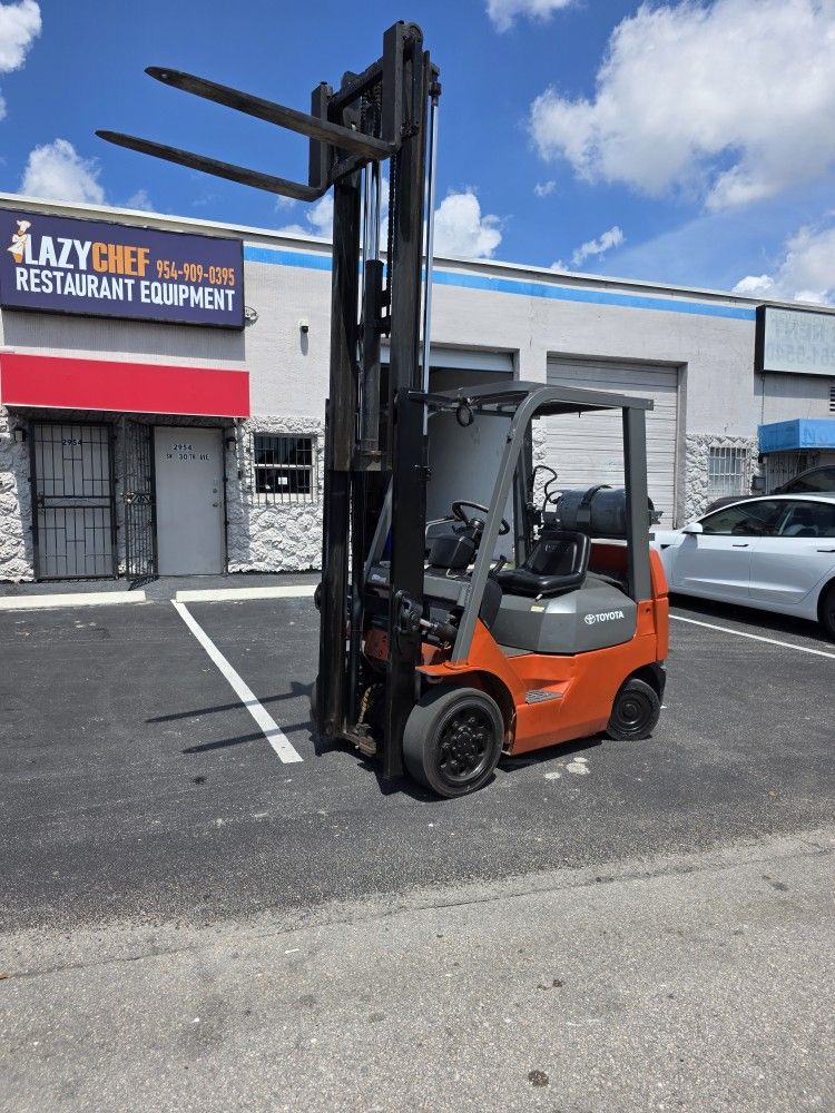 Toyota Forklift 4000lb