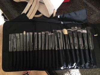 professional makeup brushes