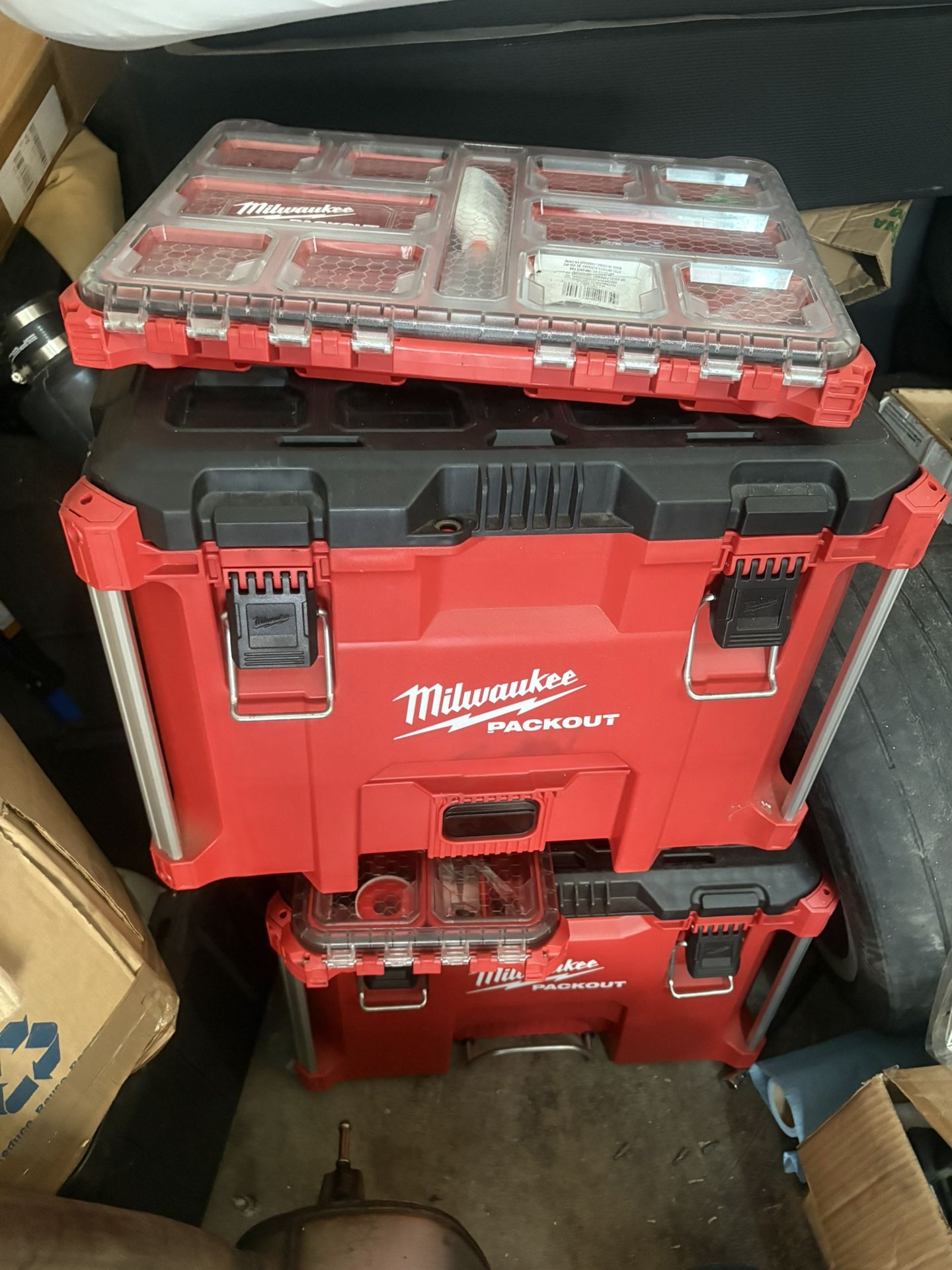 2 Milwaukee Packouts /w Wheels