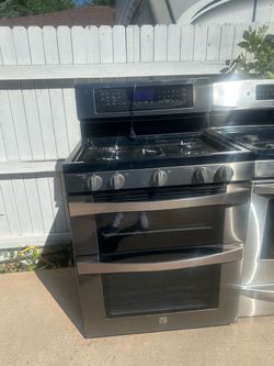Kenmore Elite double oven gas range