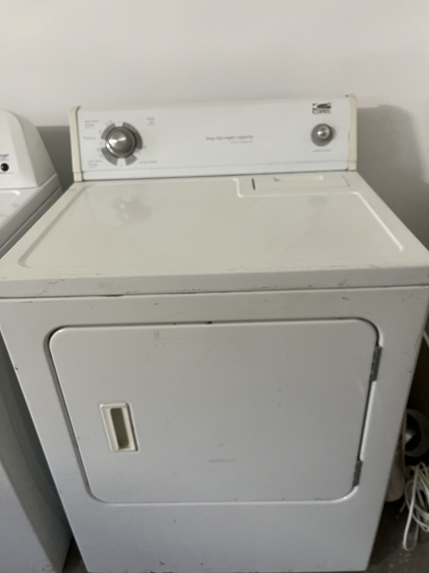 Estate Electric Dryer (Made by Whirlpool) with 4 Prong Plug