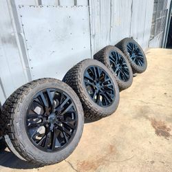 22x9+31 New Wheels And 275/50/22 Toyo RT Tires New 6x139.7