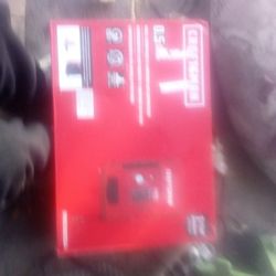 Craftsmen Wall Mountable & Portable Air Compressor