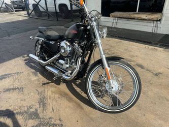 2016 Harley-Davidson XL1200V Sportster Seventy-Two