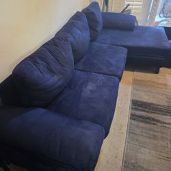 FREE Blue Sectional Couch – Must Pick Up (Laguna Niguel / OC)