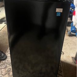 Avanti Fridge