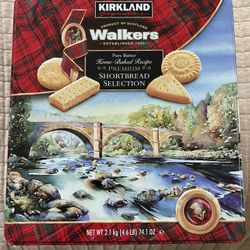 Kirkland Walkers Scottish Shortbread Cookies 4.6 lbs in collectible tin. Never opened. 
