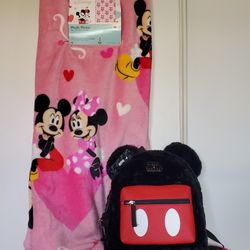 💖 Mickey And Minnie Mouse Blanket And Backpack 💖