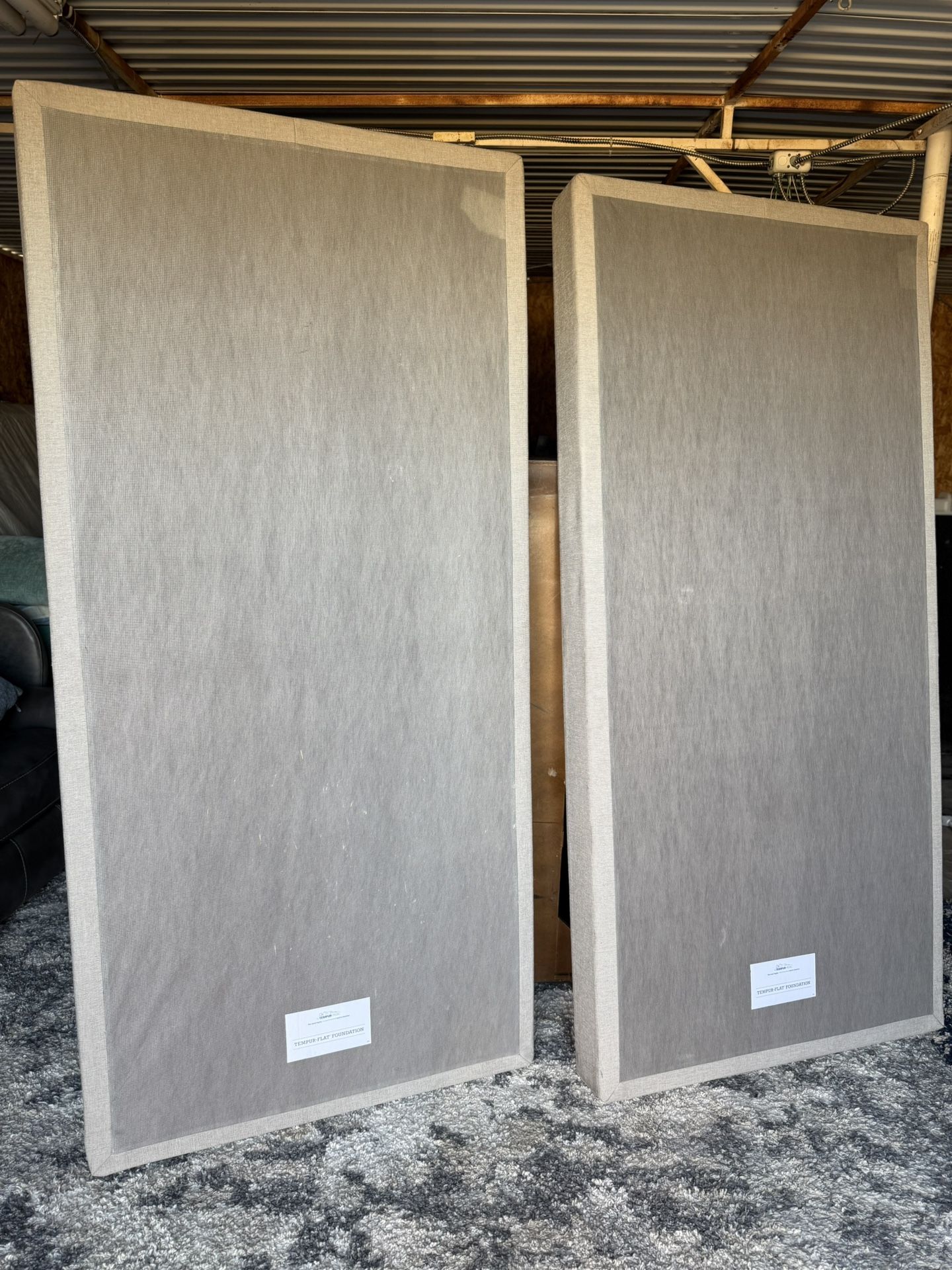 SET OF 2 SPRING BOXES IN EXCELLENT CONDITION ***TEMPUR PEDIC***