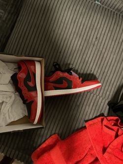 Air Jordan’s low top