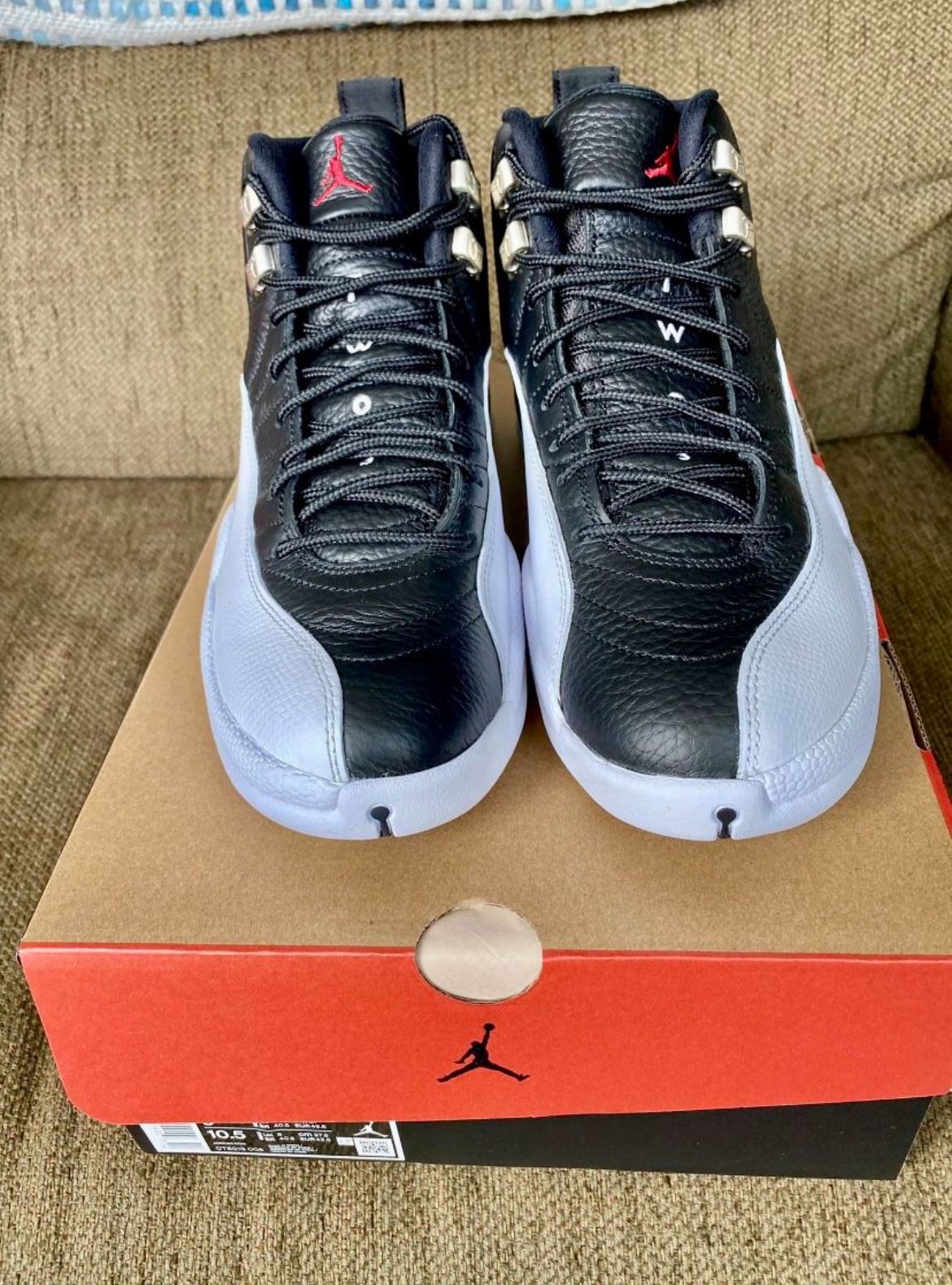 Air Jordan 12 XII Retro “Playoffs” Size 9 (Men display picture 2