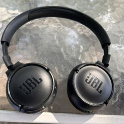JBL Bluetooth Headphones 