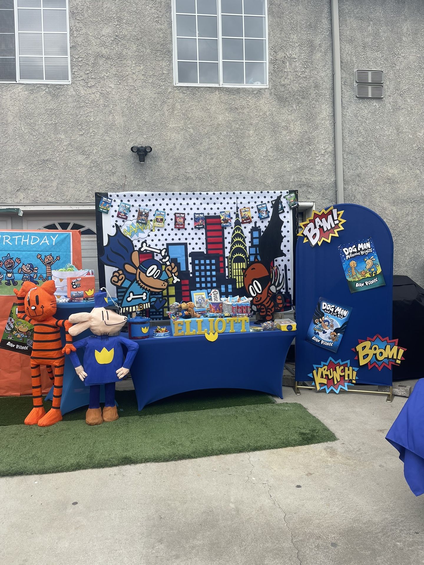 TRUNK  O TREAT PROPS