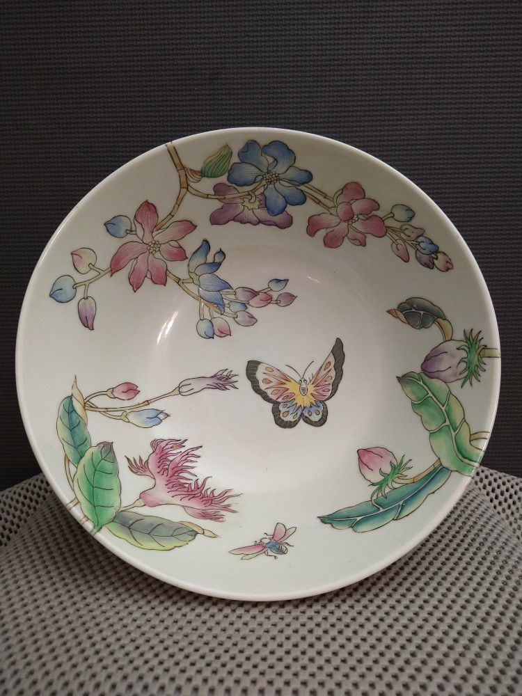 Vintage Chinese Hand Painted Porcelain Bowl