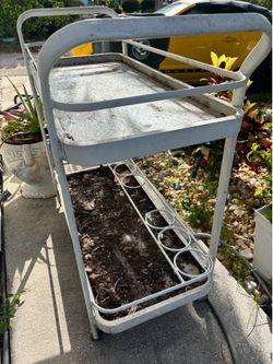 Free outside planter