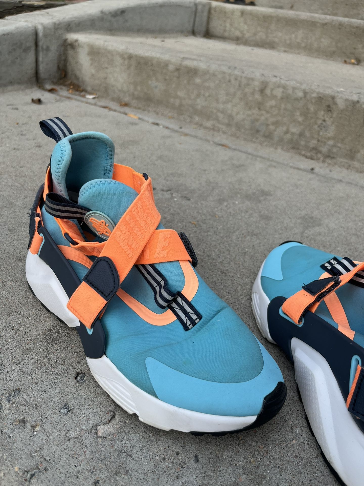 Nikes For Sale By Jae