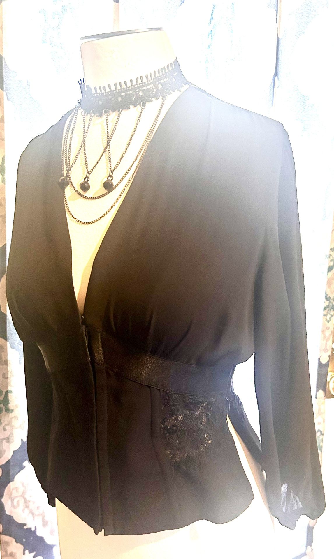 ⚜️Black Blouse Corset With Lace⚜️