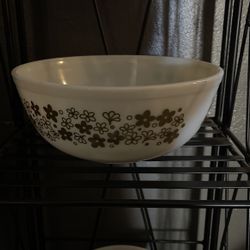 Vintage Pyrex Mixing Bowls