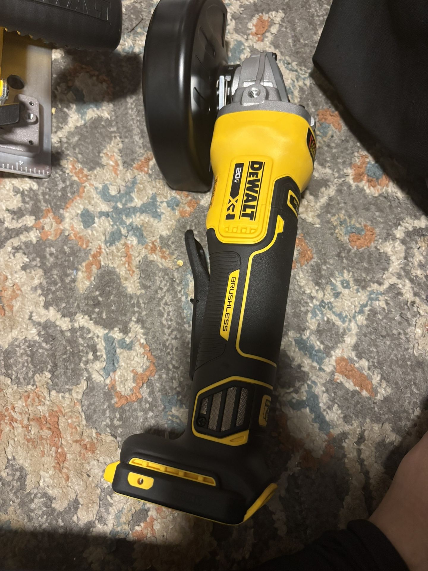 5” Grinder Dewalt