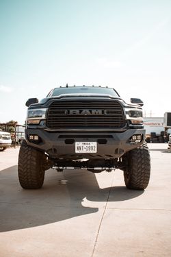 Lifted RAM w/ BDS & FOX – Aggressive Truck Build 💪