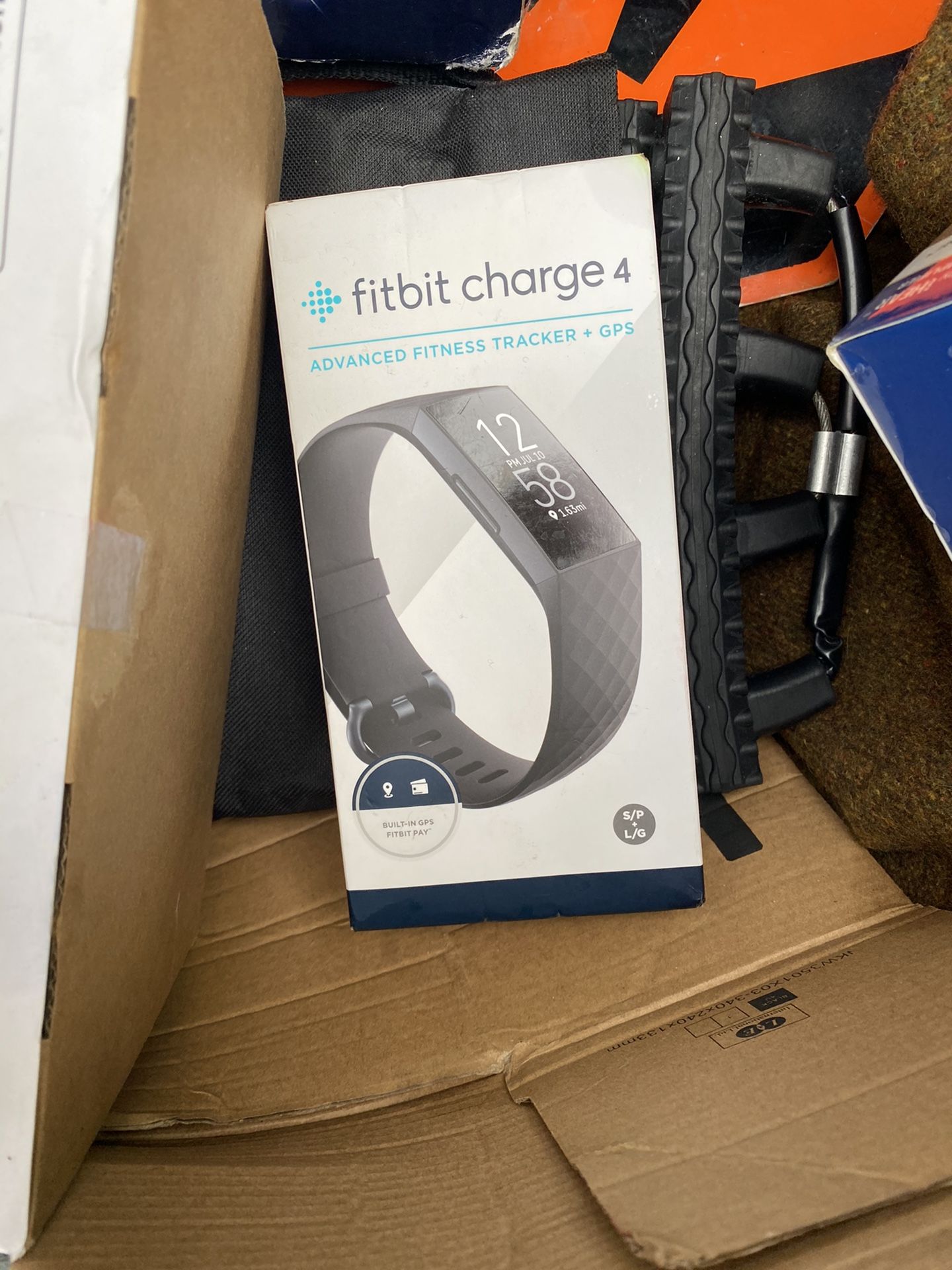 Fitbit Charge 4