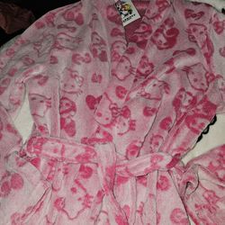 Hello Kitty And Friends Robe 