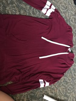 Burgundy throw on hoodie