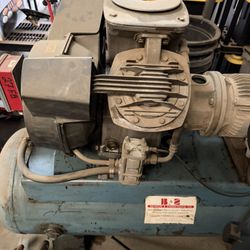 Atlas Copco 80 Gallon 5hp 3 Phase Compressor