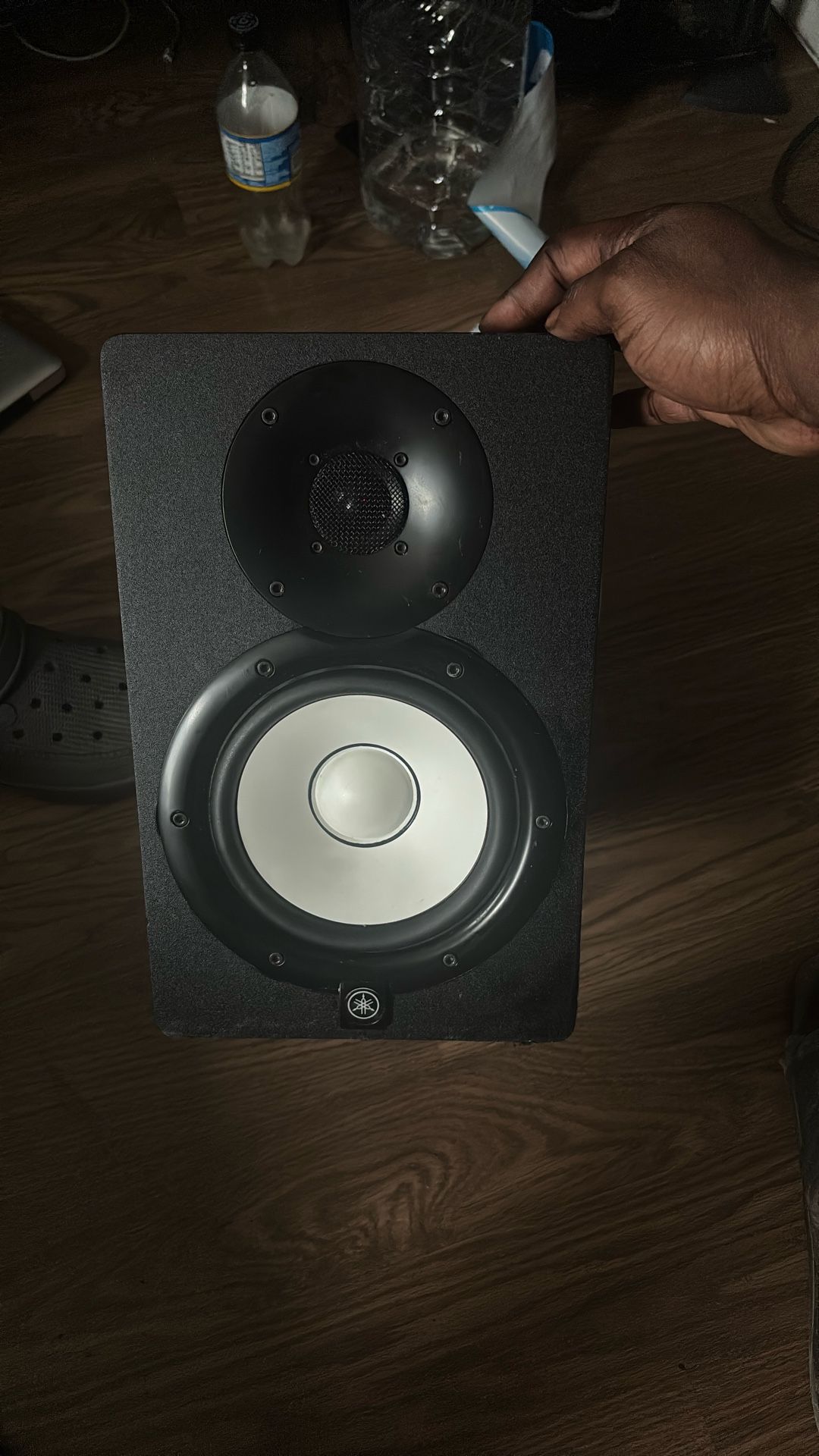 2 Yamaha HS7 Powered Speakers(pair)