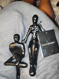 Cocoa Republic Iron Statue New